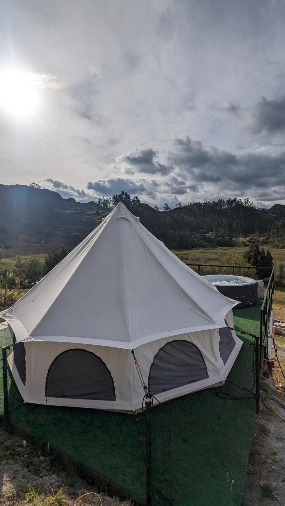 Killary Lodge & Glamping Cachanlo de Sidcay Экстерьер фото