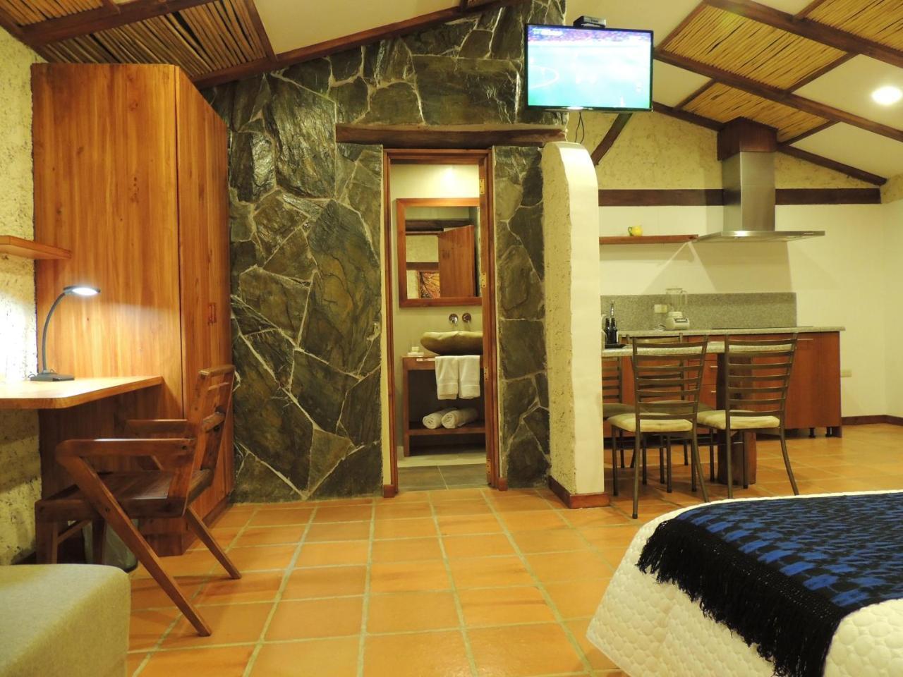 Killary Lodge & Glamping Cachanlo de Sidcay Экстерьер фото